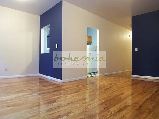 Rented by Bohemia Realty Group | media 12