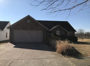 3072 Town Branch Rd, Lexington, KY 40511