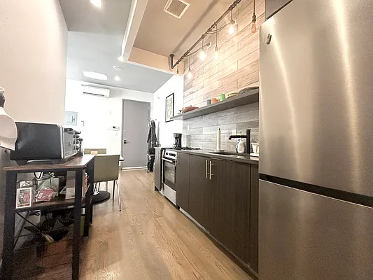 Rented by Pear NYC LLC | media 5