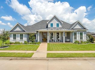 2704 River Path Ct, Burleson, TX 76028