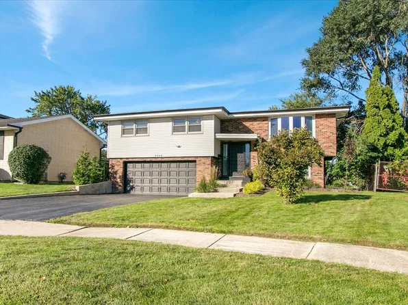 9248 S 89th Ave, Hickory Hills, IL 60457