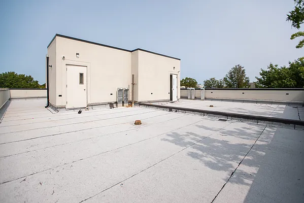 Rented by Jankos Group LLC | media 35