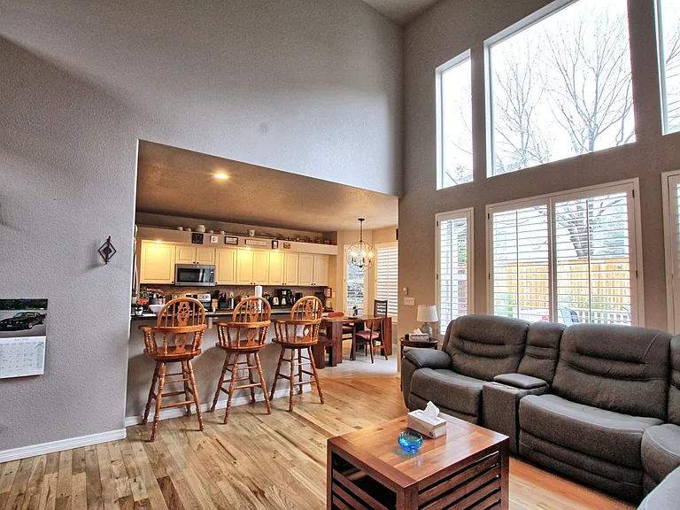 10263 Mica Way — Photo 4