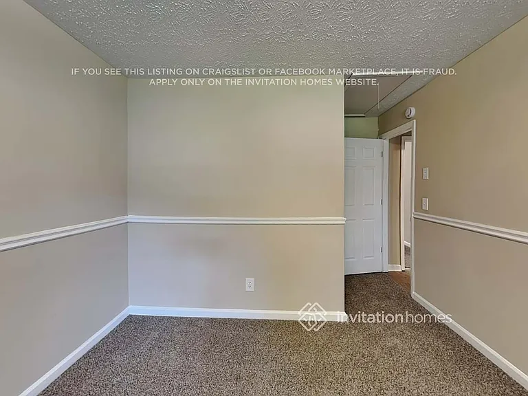 213 Highpoint Xing — Photo 13