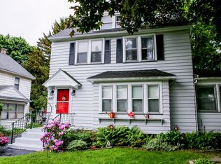 487 Tarrington Rd, Rochester, NY 14609