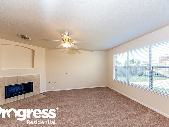 2nd image of 17634 S Summit Canyon Dr