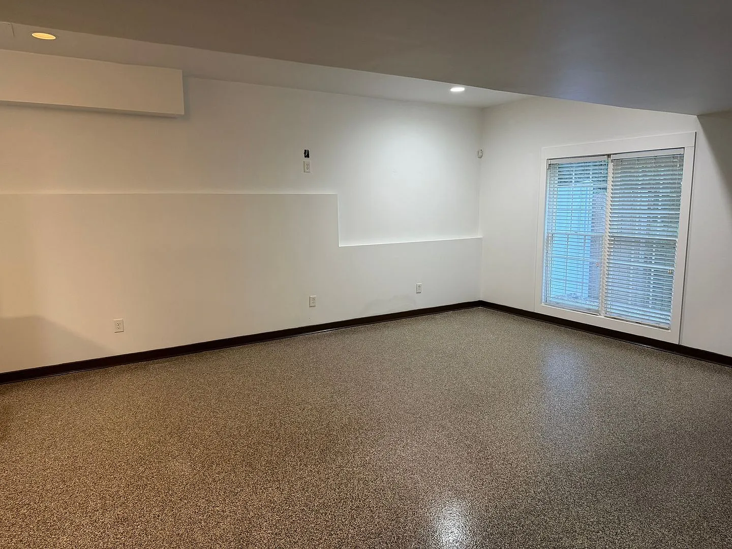 Charming 2BR Duplex in Belmont — Photo 4