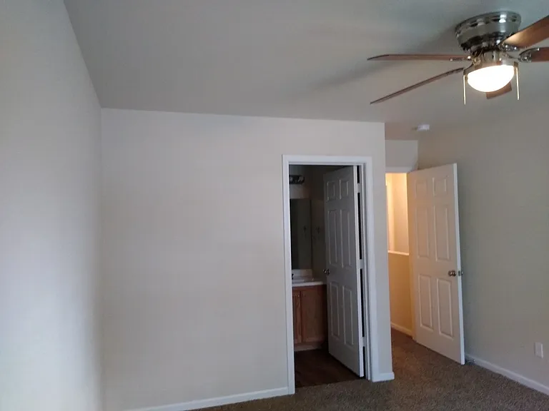 2101 Vichy Rd — Photo 16