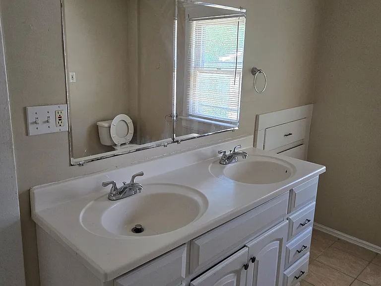 117 Dodge Ave — Photo 6
