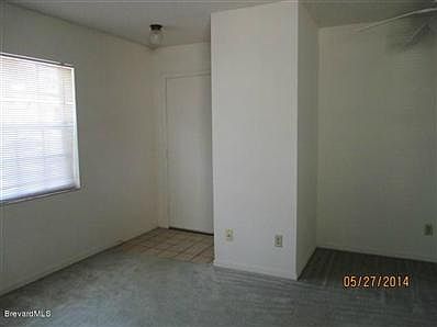 4th image of 3042 Sir Hamilton Cir #6