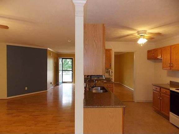 4th image of 110 Kelsey Dr