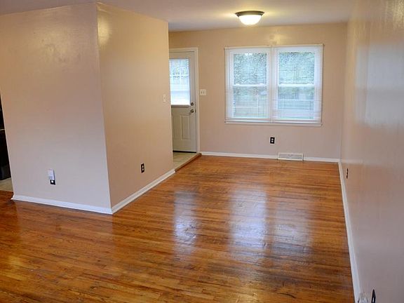 5th image of 7020 Cardigan Ave