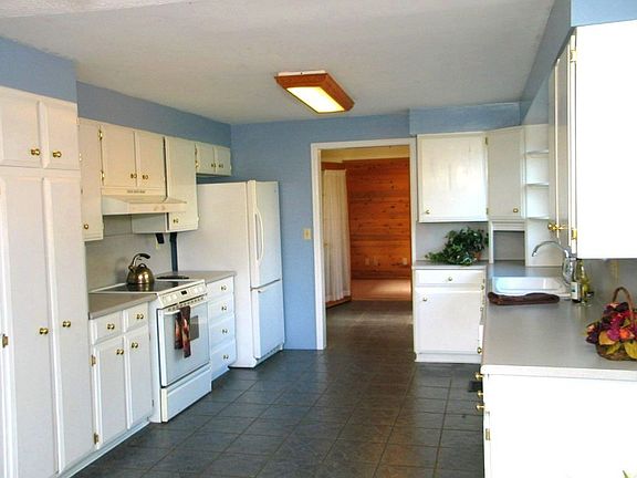 Ample Kitchen