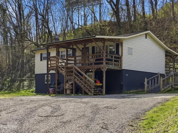 168 Childs Rd, Harriman, TN 37748
