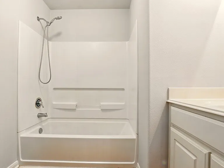 4006 Enclave Mist Ln — Photo 22