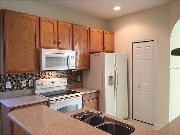 3rd image of 14524 Whittridge Dr