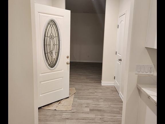 5th image of 730 1/2 W Harvard Blvd #730-1/2
