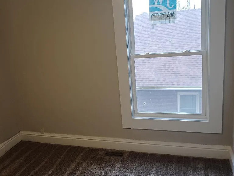 918 Savilla Ave — Photo 5