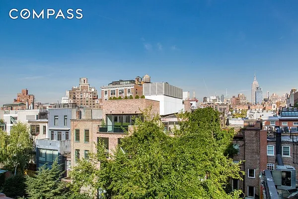 Sold by Compass | media 22