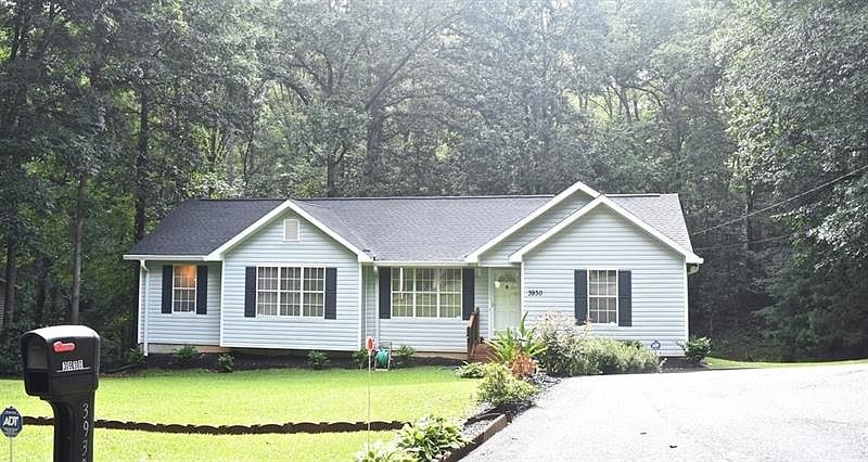 1st image of 3930 Skyline Dr