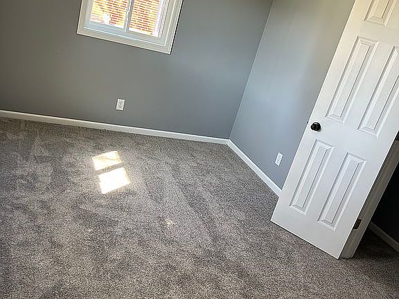 4th image of 705 Southland Circle Dr