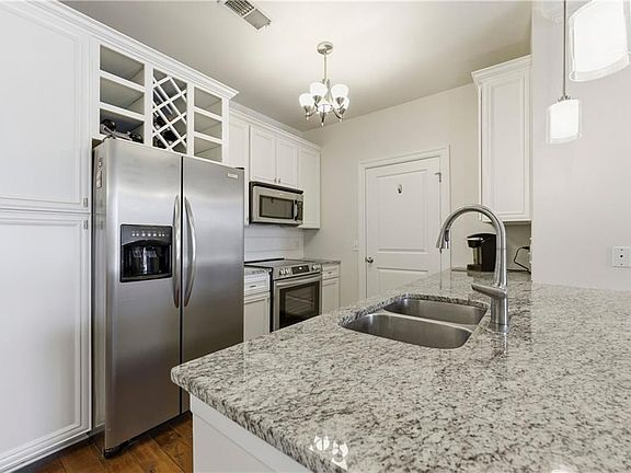 4th image of 901 Abernathy Rd NE APT 2190