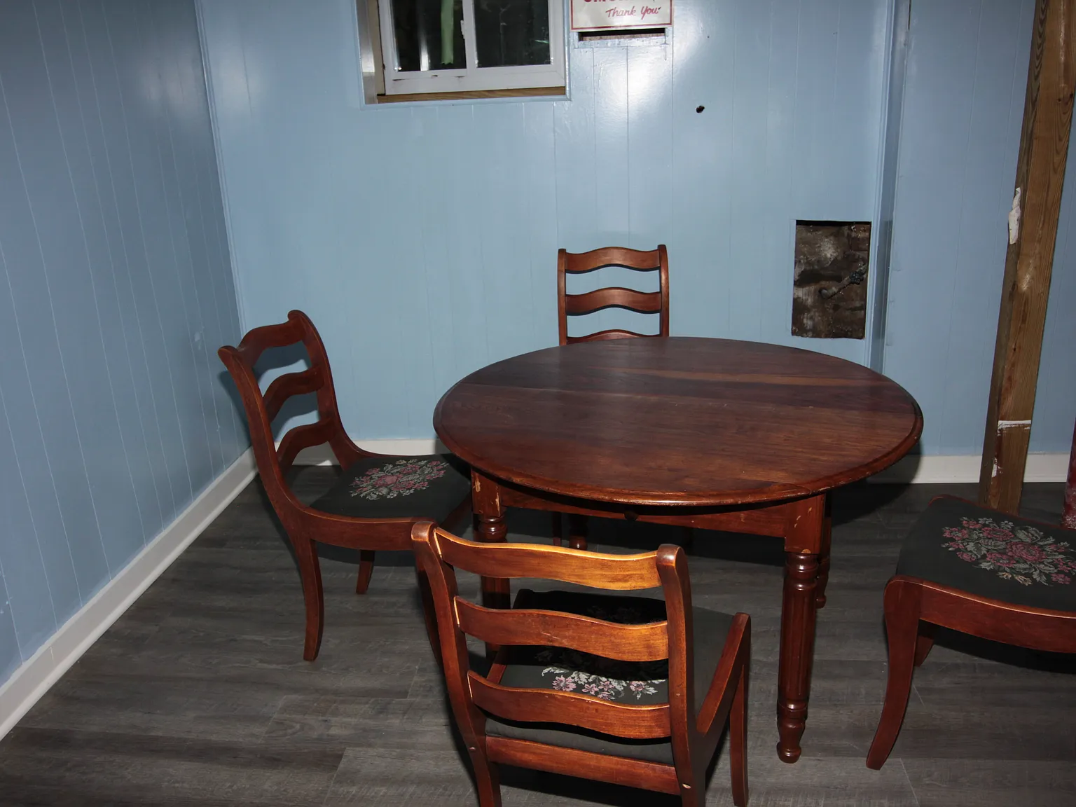 2 bed, 850 sqft, $800 — Photo 2