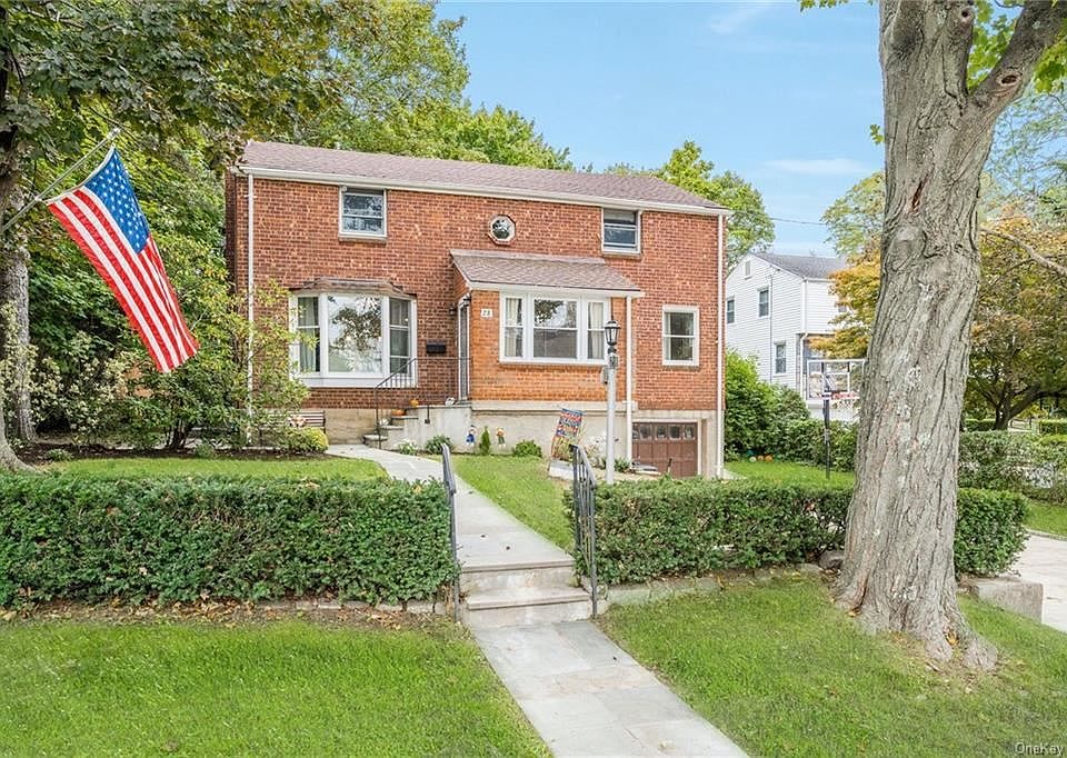 1st image of 28 Saint Eleanoras Ln