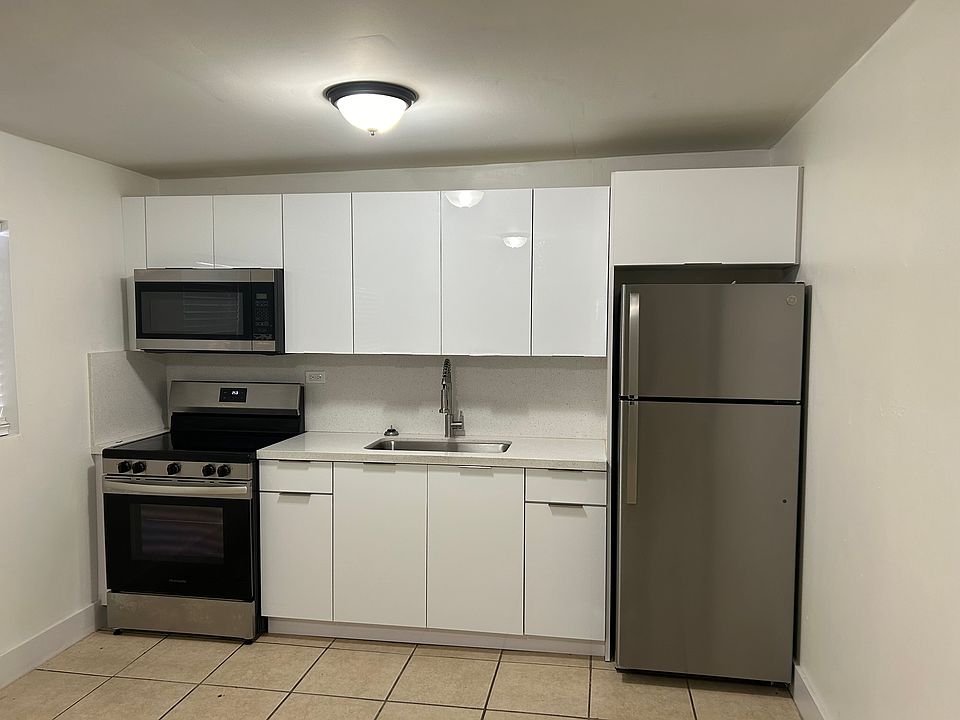 2nd image of 3031 NW 94th St