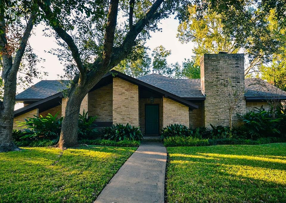 1st image of 3730 E Creek Club Dr