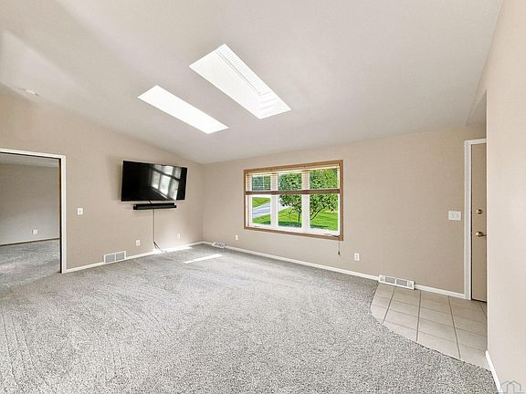 4th image of 1805 Glen Ellen Rd