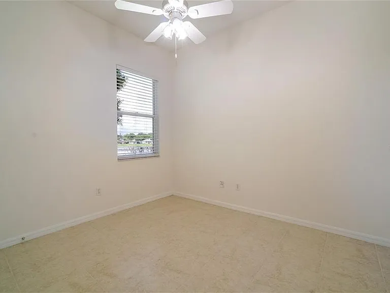 974 Kersfield Cir — Photo 30