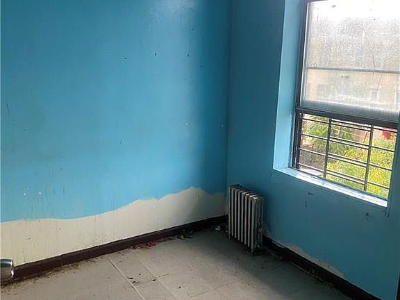 5th image of 2616 Avenue D