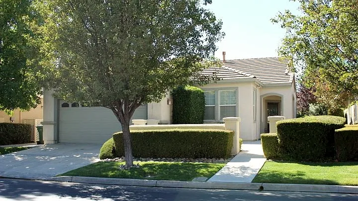203 Summerset Dr photo 1