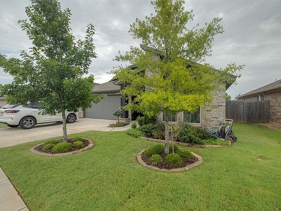 2nd image of 3009 Montane Dr