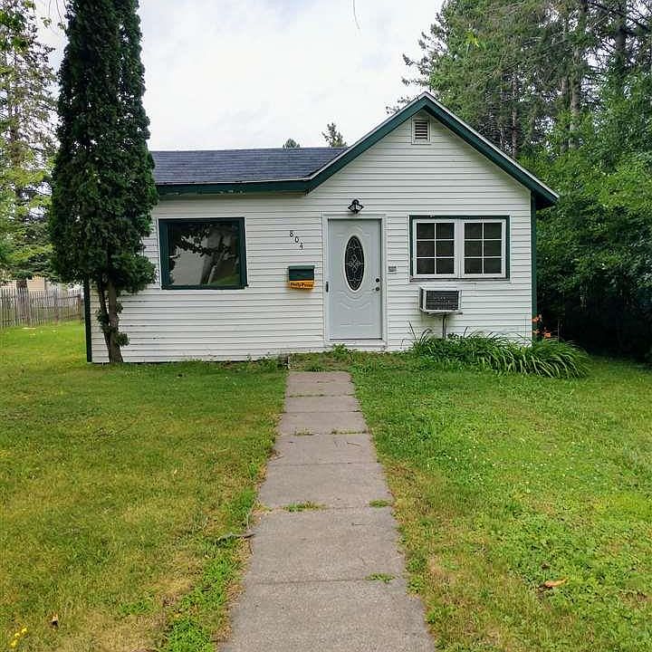 1st image of 804 15th Ave W