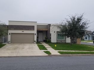 8800 Cowboy Rose Ln, Brownsville, TX 78520