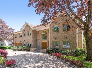 8025 Glengalen Ln, Chevy Chase, MD 20815
