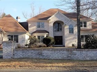 3 Mellissa Cir, Smithfield, RI 02828