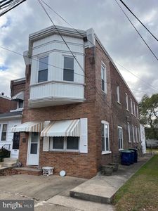 922 Saville Ave, Crum Lynne, PA, 19022