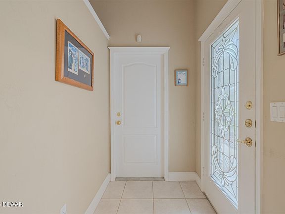 4th image of 1469 Carlow Cir