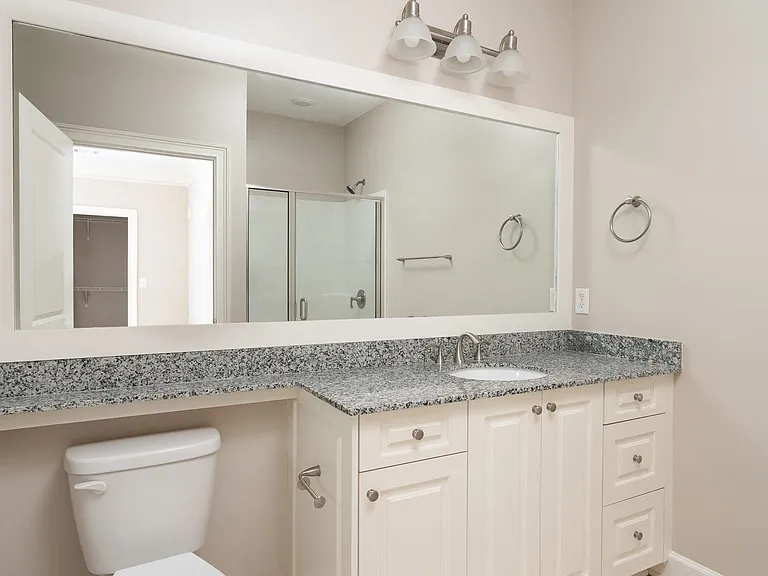 Greystone Vista Apartment Homes — Photo 19