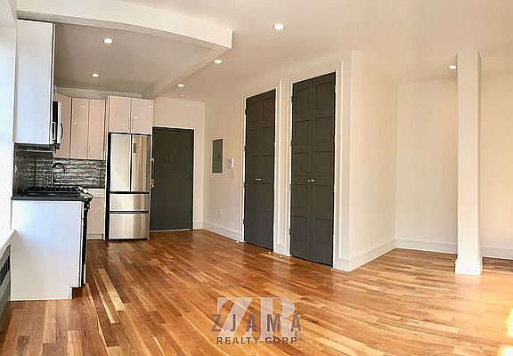 2nd image of 1030 Carroll St APT 6C