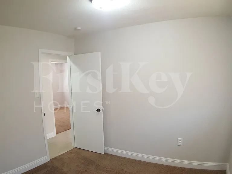 1209 Ralph Cir — Photo 18