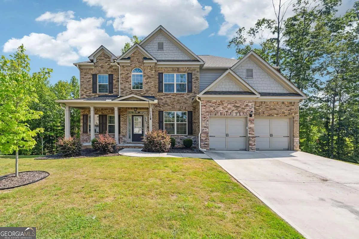 180 Wentworth Ln photo 1