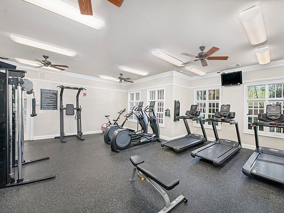 4th image of 8400 Brass Mill Ln #500304