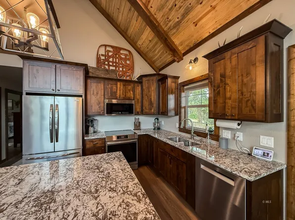 741 Junkins Loop, Westcliffe, CO 81252