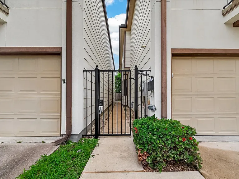 4204 Eli St #A — Photo 6
