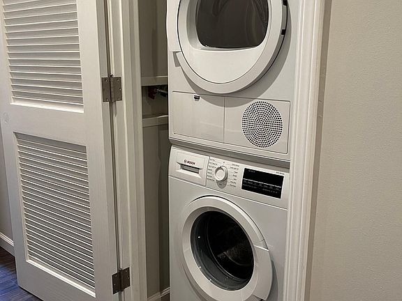 in-unit washer and dryer