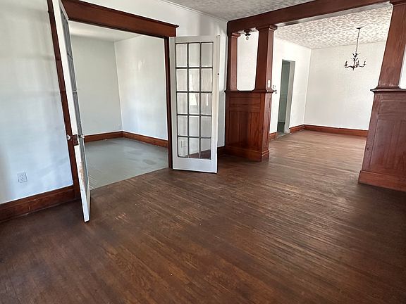 3rd image of 32 Gualbert Ave #1